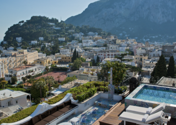 Five Stars Hotel with pool in Capri